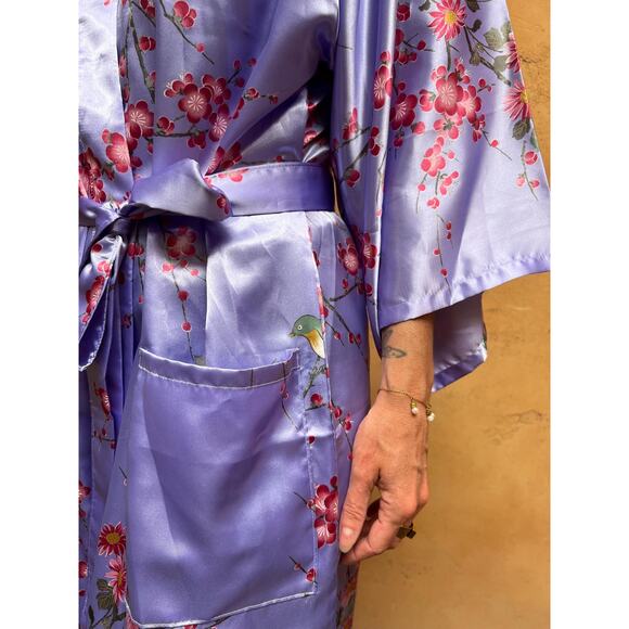 Vintage kimono robe in purple, made in Japan, size 10 - Picture 3 of 5